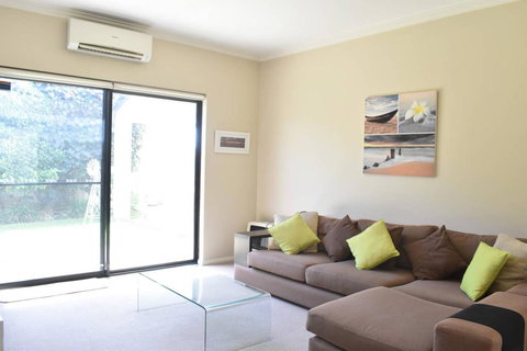 Comfortable 2 Bedroom Unit With Garden - Accommodation Broome 0