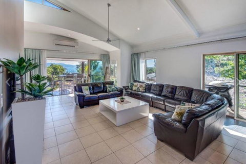 Cooinda Gardens 6 On Hamilton Island - Accommodation Broome 1