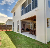 Coolum Street 41 Dicky Beach - Accommodation Broome