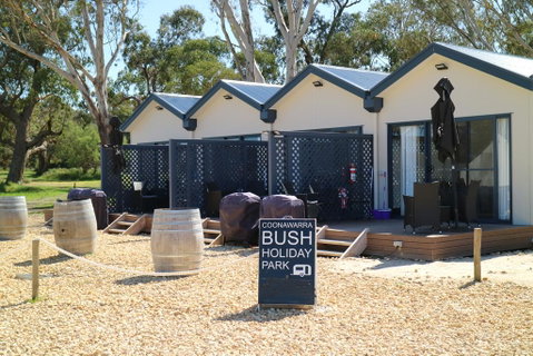 Coonawarra Cabins Unit C - Accommodation Broome 1
