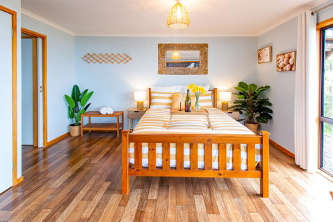 Coota Views Unit - Accommodation Broome 0