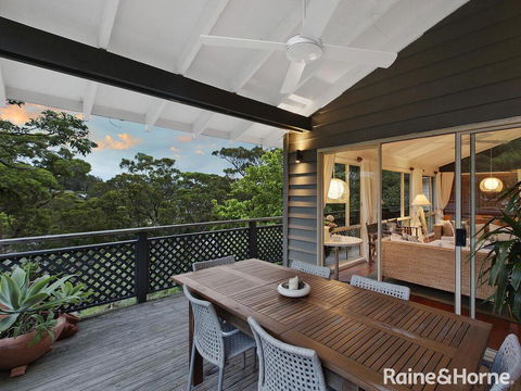 Copacabana Treehouse - 36 Oceano Street, Copacabana - Accommodation Broome 0
