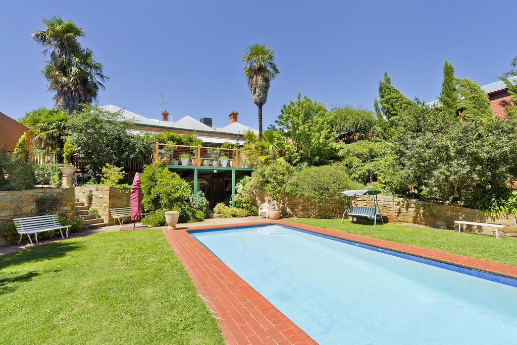 Blakeville VIC Accommodation Broome