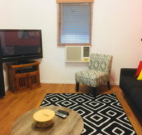 Cottage on Cork -Laffin Cottage - Accommodation Broome