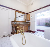 Cottesloe Eclectic House - Accommodation Broome