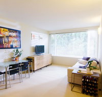 Cozy One Bedroom Apartment in Waverton - Accommodation Broome