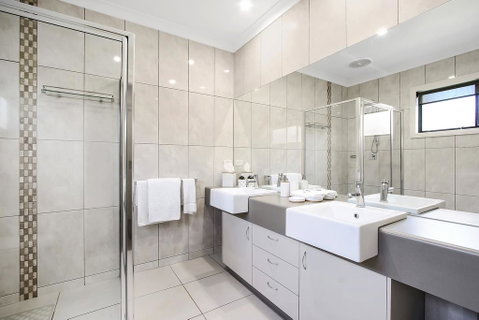 Cypress Townhouse 17 - Suite - Accommodation Broome 1