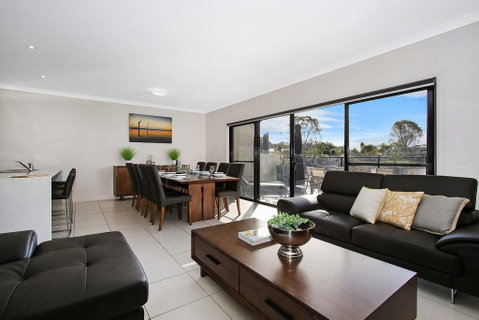 Cypress Townhouse 21 - Mulwala - Accommodation Broome 0