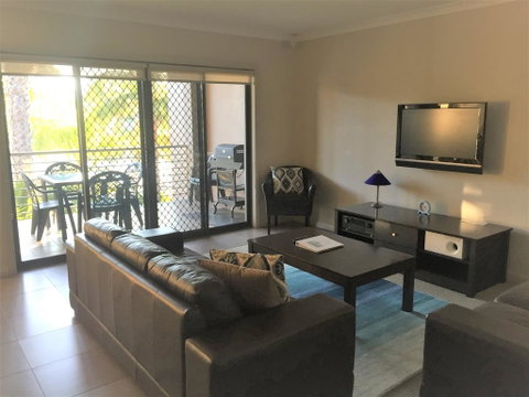 Cypress Waterview Spa Apartment - 37B - Accommodation Broome 3