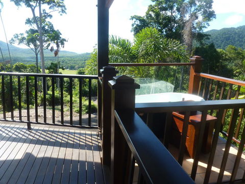 Daintree Holiday Homes - Yurara - Accommodation Broome 2