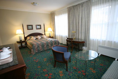 Darcy's Hotel - Accommodation Broome 1