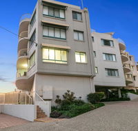 Deepwater Cove Unit 1 68 Lower Gay Tce Bulcock Beach - Accommodation Broome