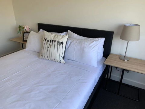 Delicate And Peaceful Bundoora Townhouse 12 - Accommodation Broome 3