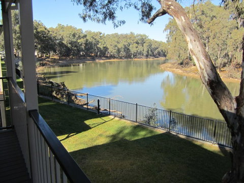 Discovery Parks - Maidens Inn, Moama - Accommodation Broome 0