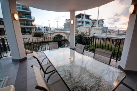 Dolphin Quay Apartment-1 Bedroom - Accommodation Broome 0