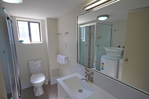 Dunes Holiday Apartments Unit 1 - Accommodation Broome 2