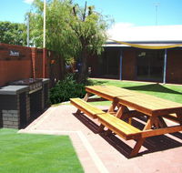 Dunsborough Inn Backpackers