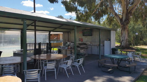 Early Settlers Motel Tocumwal - Accommodation Broome 3