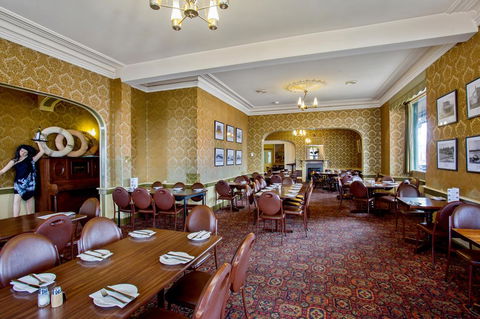 Econo Lodge Portland - Accommodation Broome 2