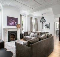 Elegant 3-Bed Heritage House near Parks and Cafes - Accommodation Broome