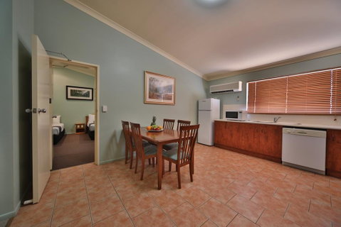 Emerald Explorers Inn - Accommodation Broome 1