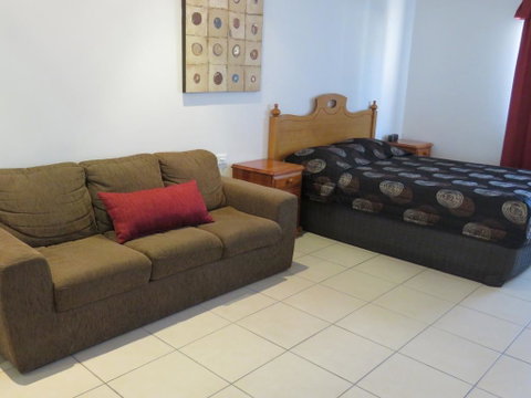 Emerald Gardens Motel & Apartments - Accommodation Broome 1