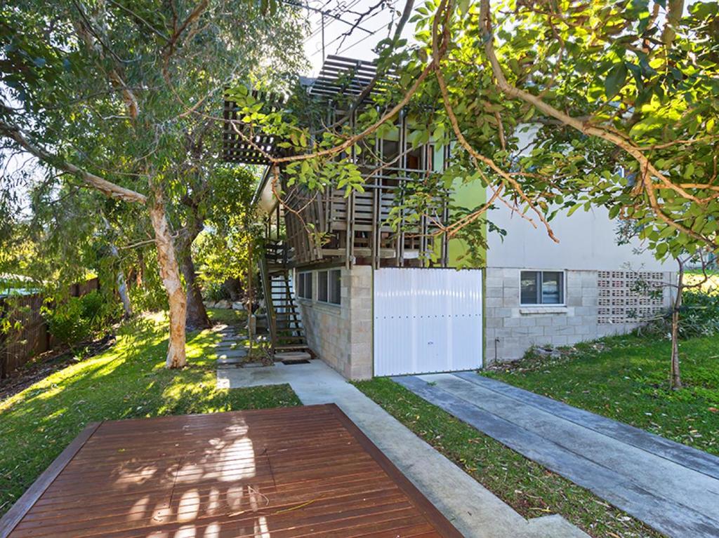 Burbank QLD Accommodation Broome