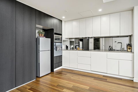 Executive City-centre Apartment With Parking - Accommodation Broome 2