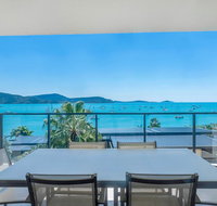 Executive on Whisper Bay - Cannonvale - Accommodation Broome