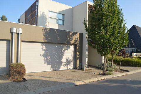 Family Friendly Unit - Accommodation Broome 1
