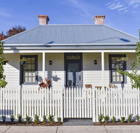 Farmers Arms Heritage Cottage - Accommodation Broome