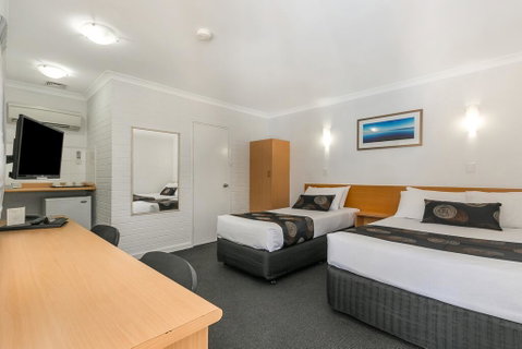 Flag Motor Lodge - Accommodation Broome 1