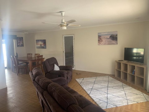 Gin Gin Budget Accommodation - Accommodation Broome 2
