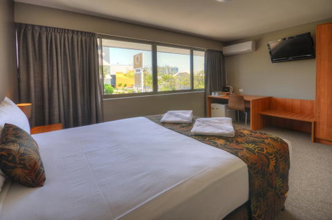 Gladstone Reef Hotel Motel - Accommodation Broome 2