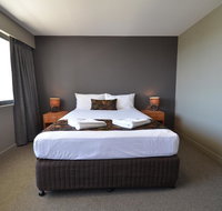 Gladstone Reef Hotel Motel - Accommodation Broome