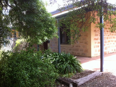 Granmas Cottage - Accommodation Broome 0