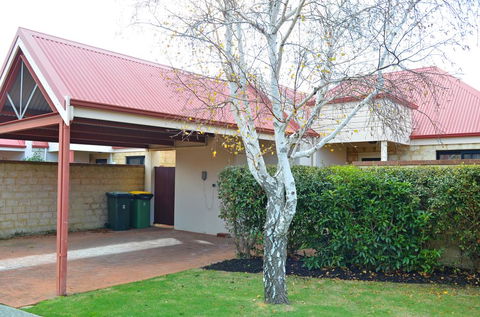 Halcyon Daze - Accommodation Broome 0
