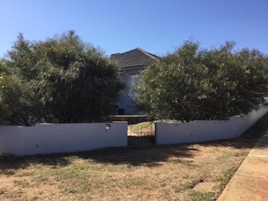 Tolland NSW Accommodation Broome