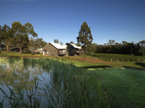 Hermitage Lodge - Accommodation Broome 0