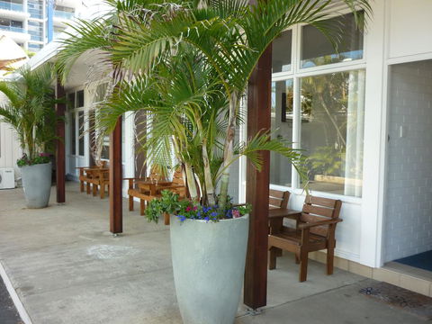 Hoey Moey Backpackers - Accommodation Broome 2
