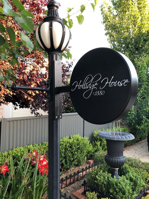 Hollidge House 5 Star Luxury Apartments - Accommodation Broome 1