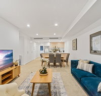 HomeHotel New and Comfort 3 Bedrooms security Apt - Accommodation Broome