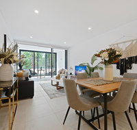 HomeHotel-New and walking to shoppingSuper clean - Accommodation Broome