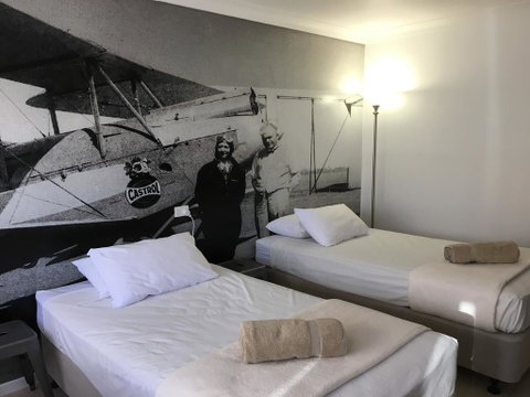 Hotel Corones - Accommodation Broome 0