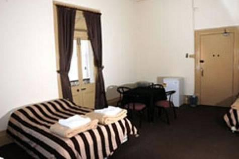 Hotel Metropolitan - Accommodation Broome 2
