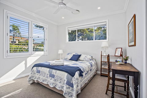 Jetty Splendour Guest Bedroom With Bathroom En-suite B'nB - Accommodation Broome 0
