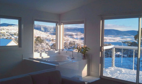 Jindabyne Guest House - Accommodation Broome 2