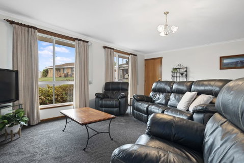 Josie Villa - Beautiful West Burnie: Long Or Short Term - Accommodation Broome 2