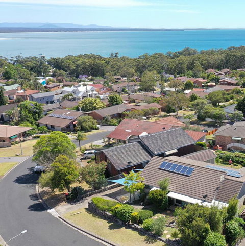 JUST-4-YOU! Amazing Sea Views, WIFI, Fullly Air-conditioned, King Bed - Accommodation Broome 3