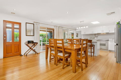 KARINYA - MORNINGTON - Accommodation Broome 2